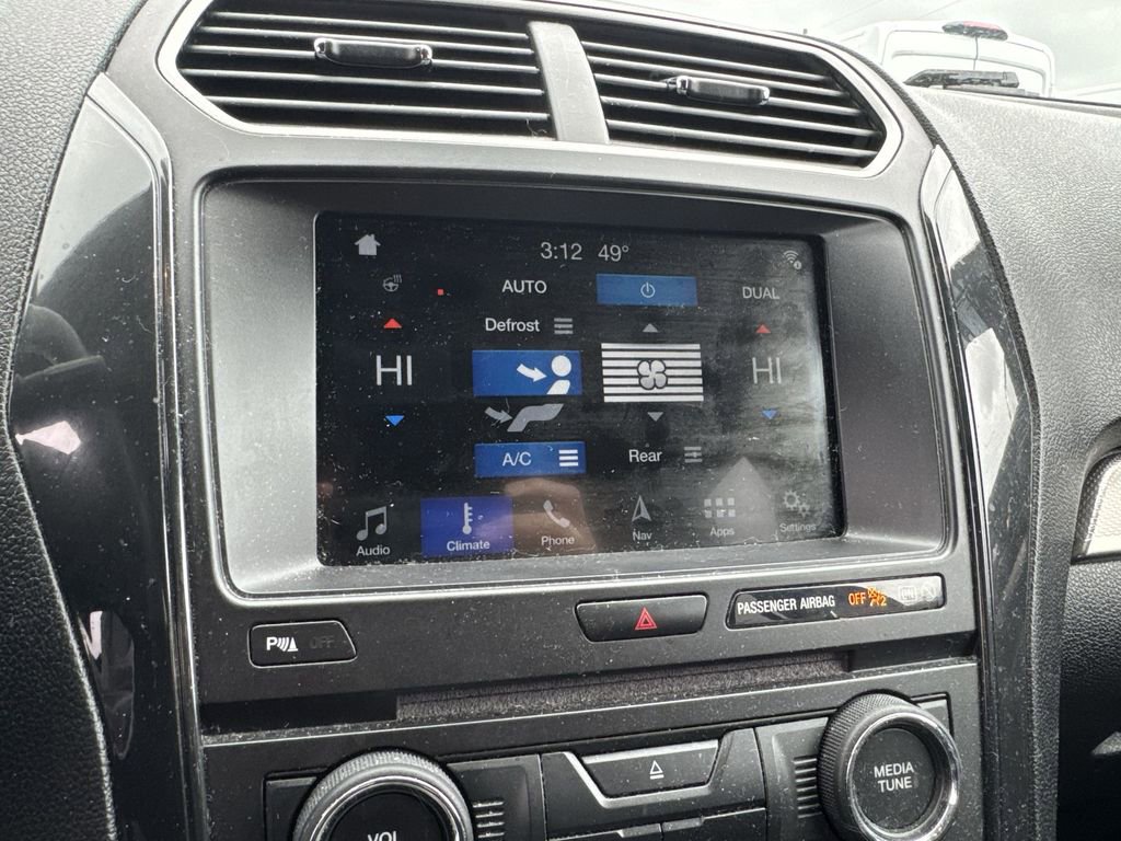 Used 2018 Ford Explorer XLT w/ Equipment Group 202A image 19