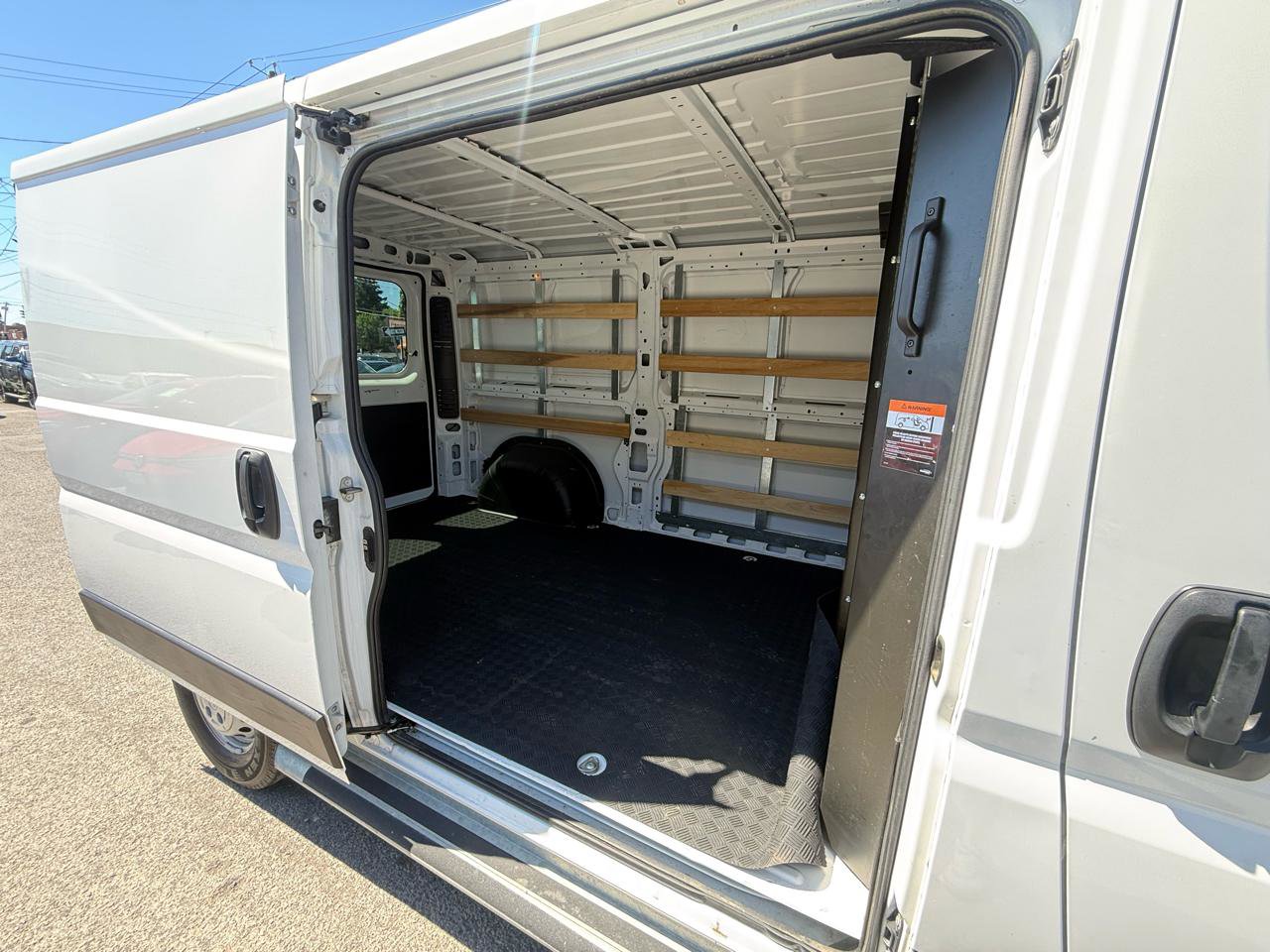 Used 2025 RAM ProMaster 2500 w/ U-Haul Equipment Group FWD image 21