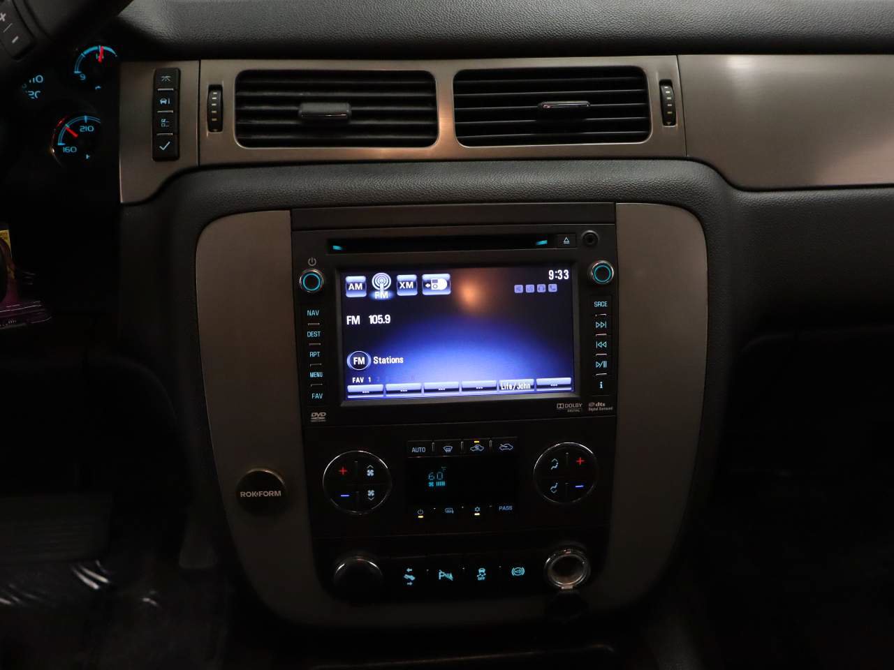 Used 2014 Chevrolet Silverado 3500 LTZ w/ LTZ Plus Package AWD/4WD image 10