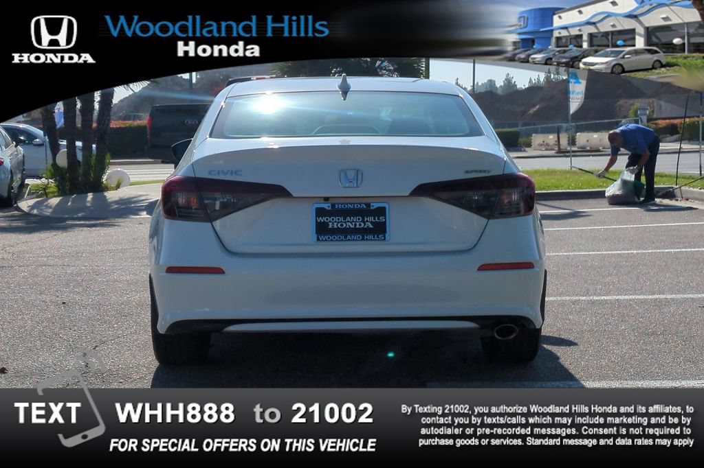 Used 2025 Honda Civic Sport image 6