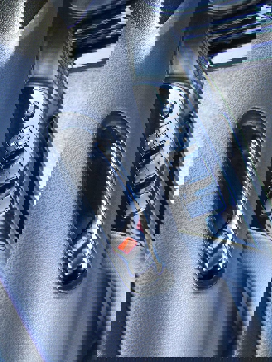 Used 2021 Toyota Prius XLE image 25