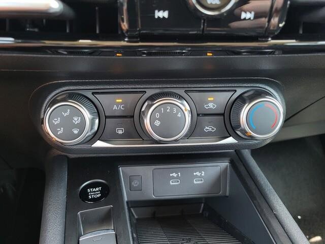 New 2025 Nissan Kicks SV w/ Illumination Package image 11