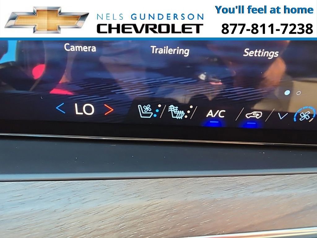 New 2026 Chevrolet Suburban High Country image 30