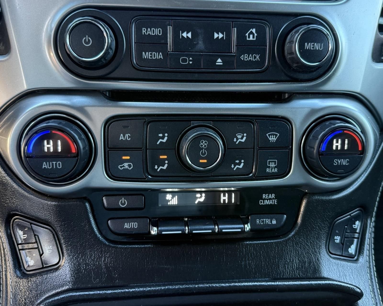 Used 2015 Chevrolet Tahoe LTZ image 36