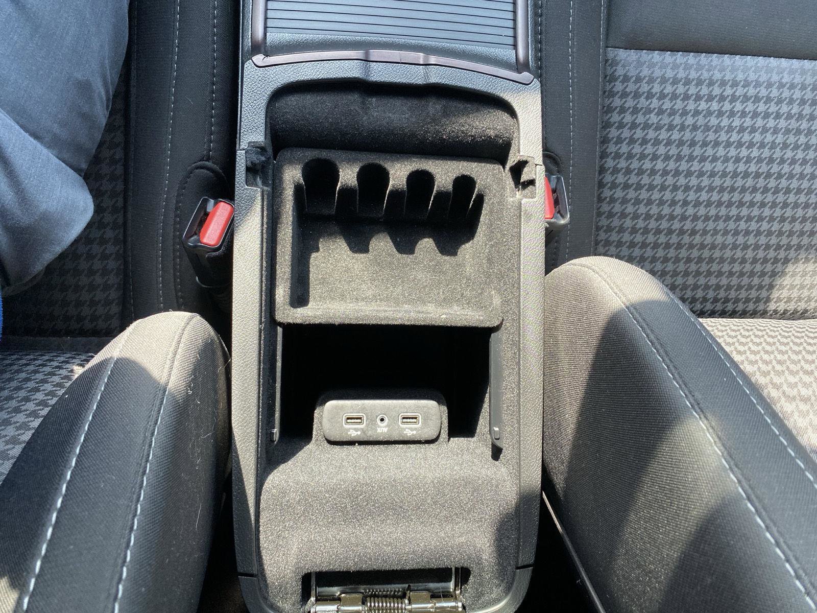 Used 2018 Dodge Charger GT image 25