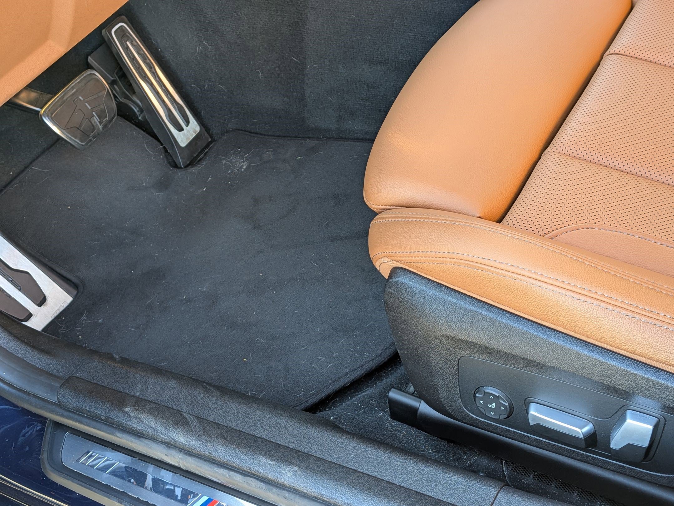 Certified 2023 BMW 330i 330i w/ M Sport Package image 17