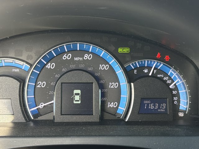 Used 2014 Toyota Camry XLE w/ Leather Package FWD image 17