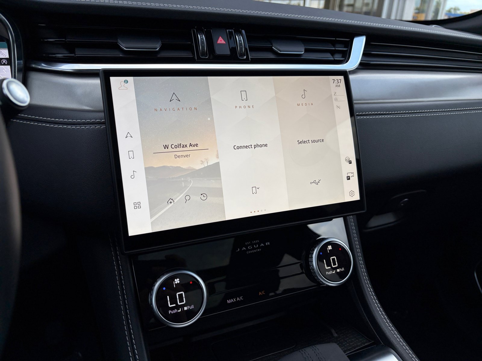 Certified 2026 Jaguar F-PACE R-Dynamic S AWD/4WD image 12