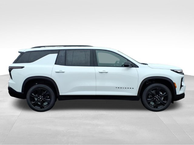 New 2027 Chevrolet Traverse LT w/ Midnight/Sport Edition AWD/4WD image 2