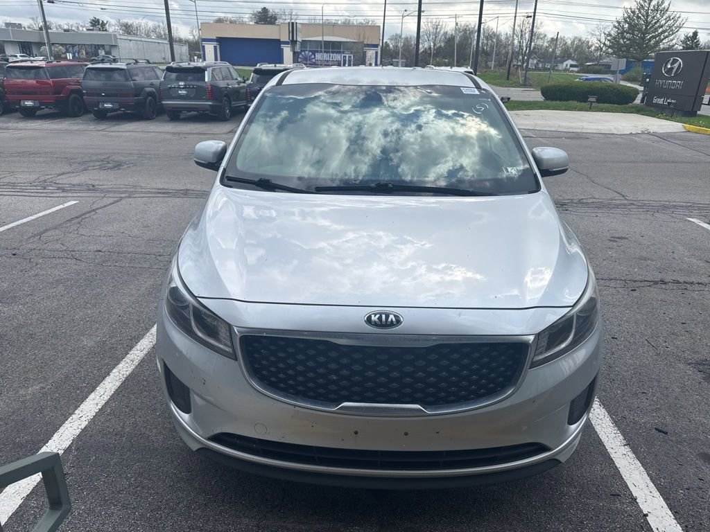 Used 2017 Kia Sedona LX image 8