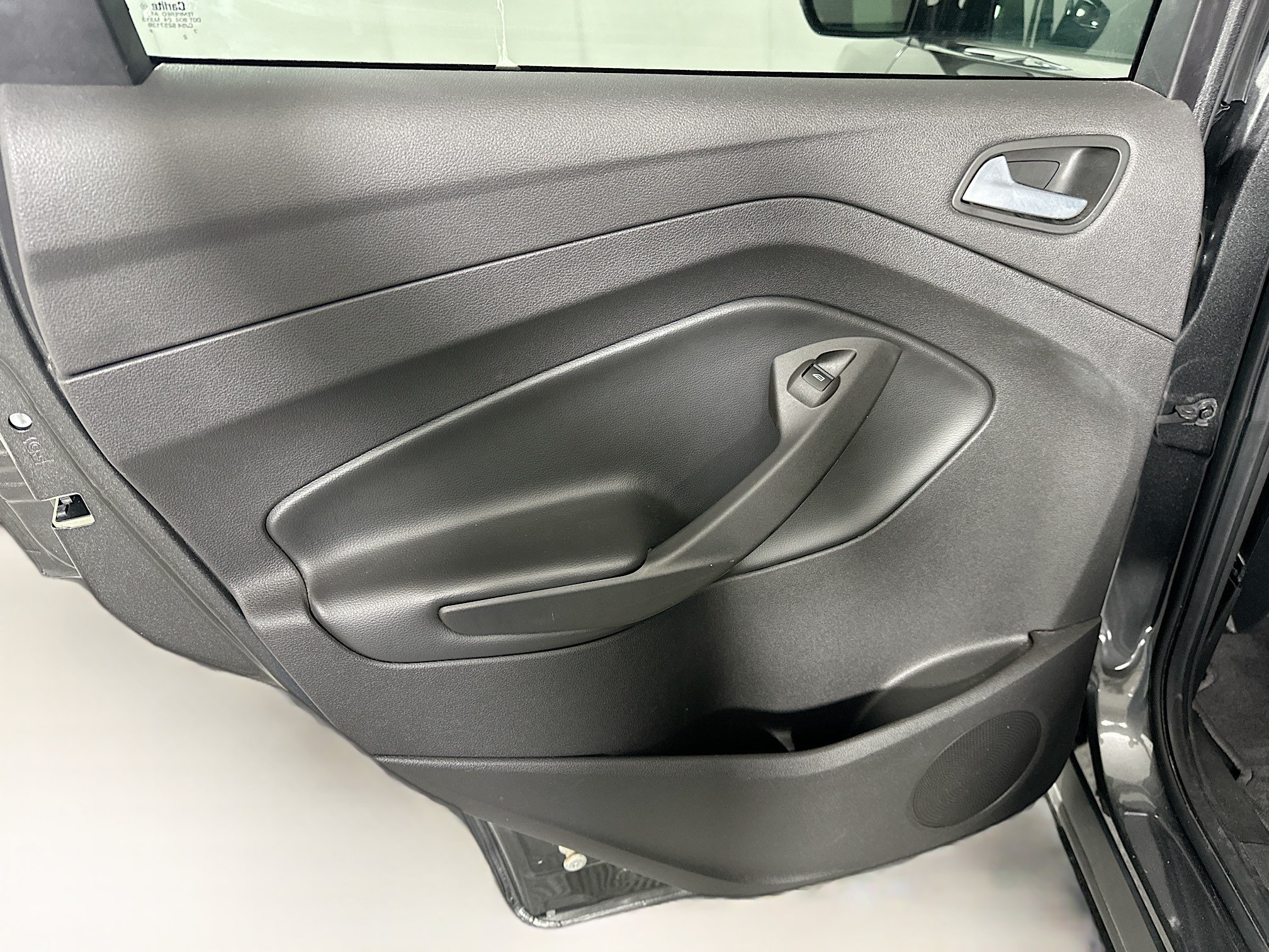 Used 2017 Ford Escape SE FWD image 24
