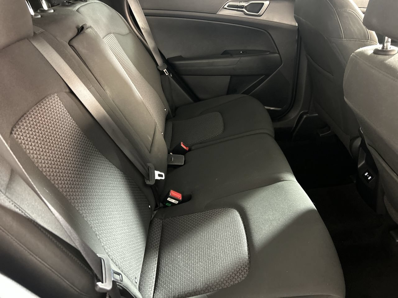 Used 2026 Kia Sportage LX FWD image 25