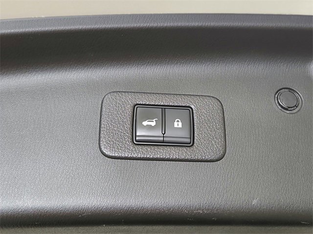 Used 2024 Nissan Armada SL image 39