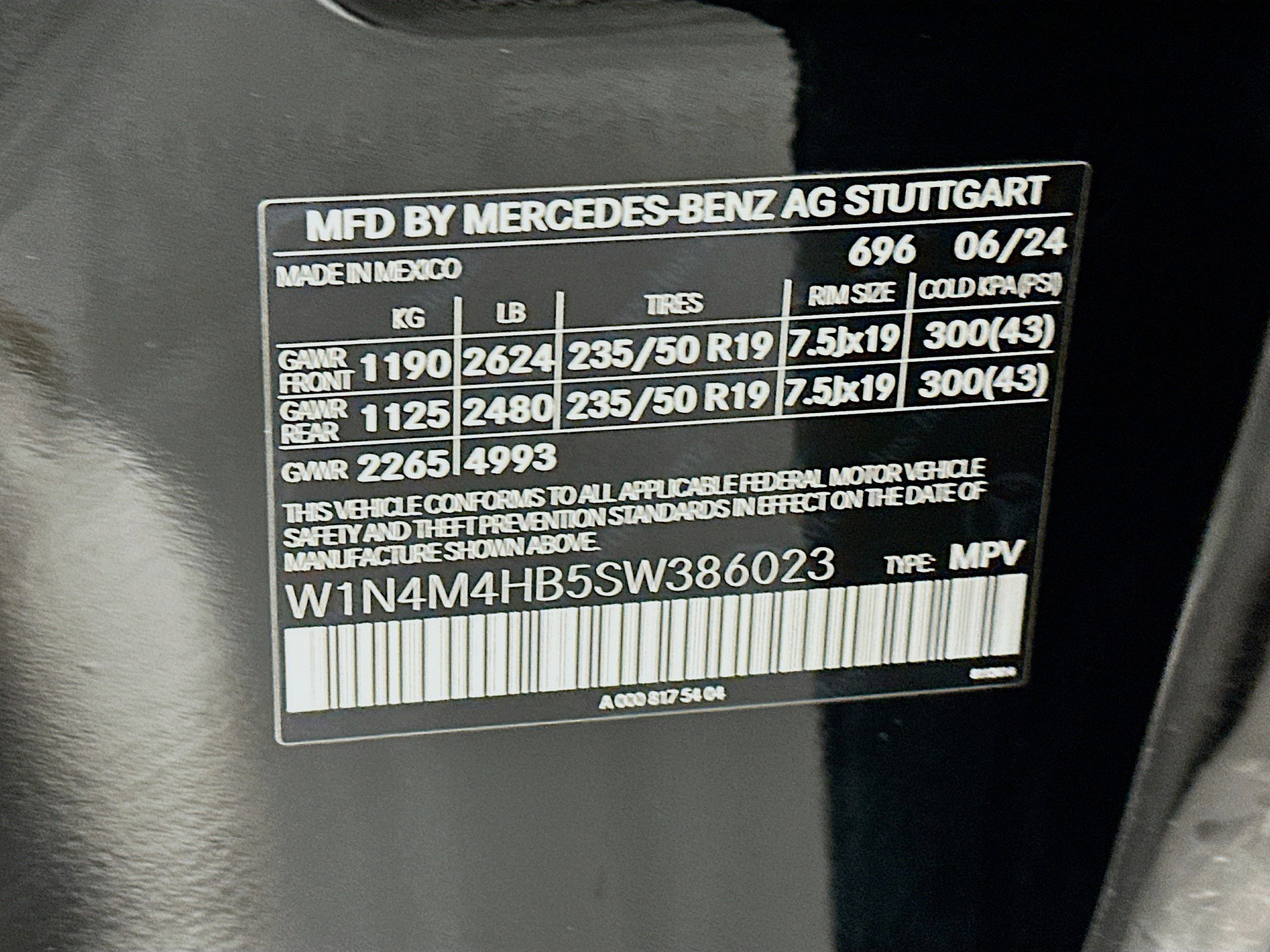 Used 2025 Mercedes-Benz GLB 250 4MATIC image 12