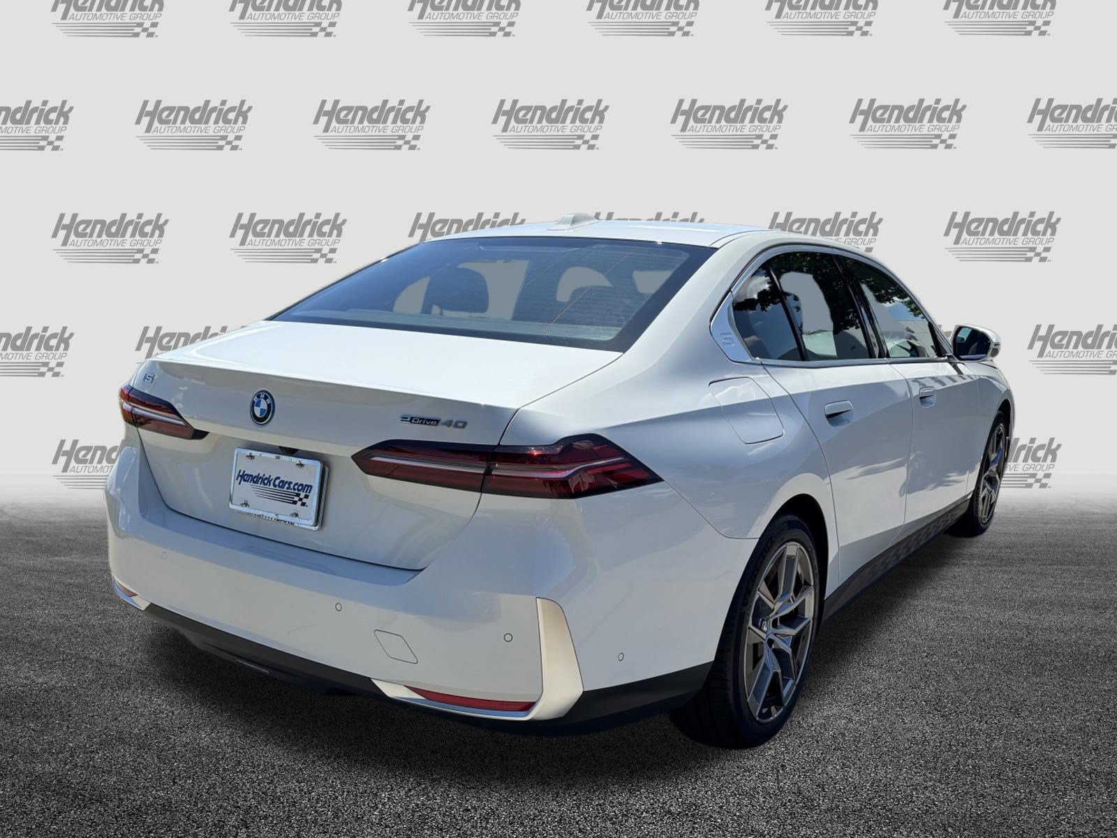 Certified 2024 BMW i5 eDrive40i w/ Convenience Package RWD image 10