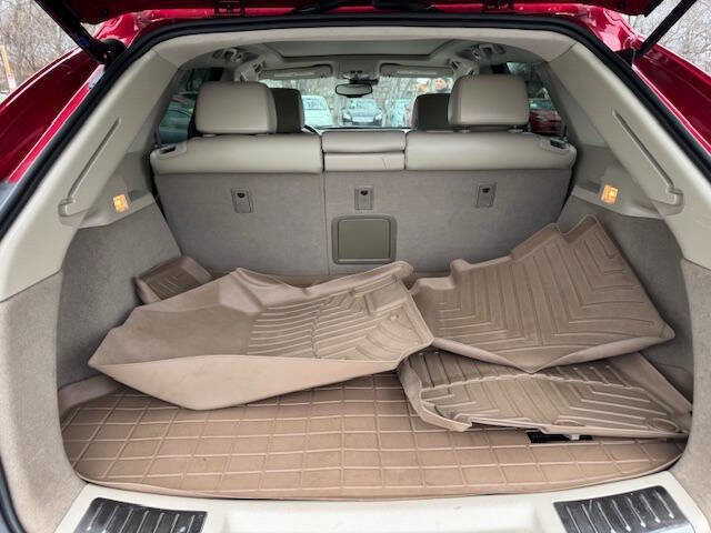 Used 2013 Cadillac SRX Luxury w/ Driver Awareness Package FWD image 18