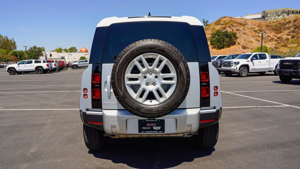 Used 2024 Land Rover Defender 110 S AWD/4WD image 10