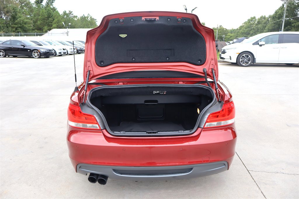 Used 2012 BMW 135i Convertible image 34
