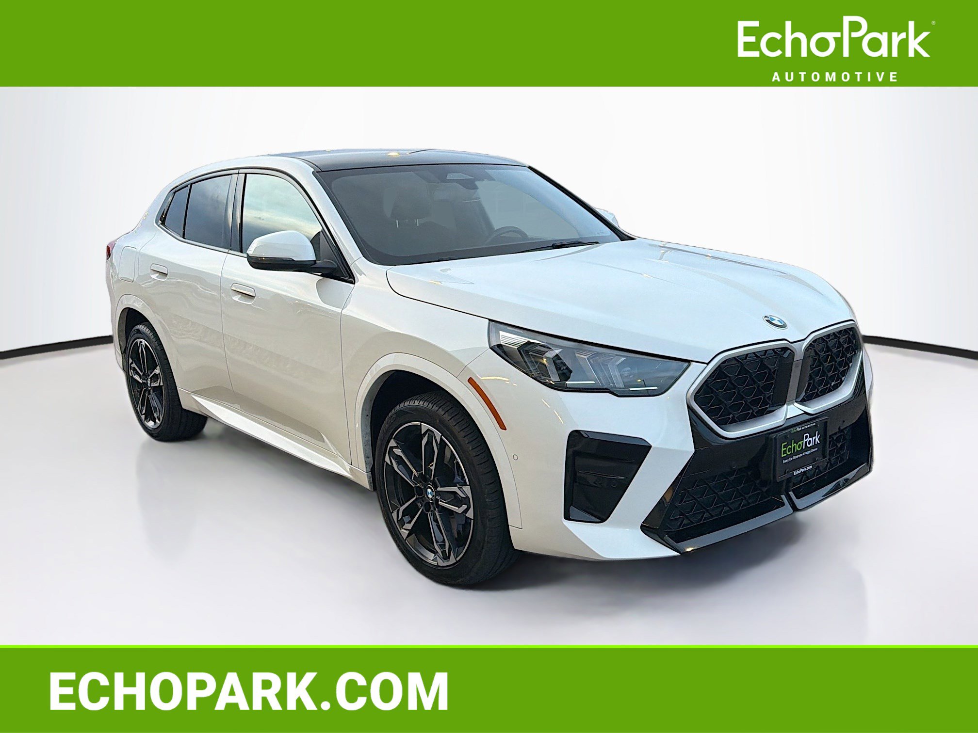 Used 2025 BMW X2 xDrive28i AWD/4WD image 1