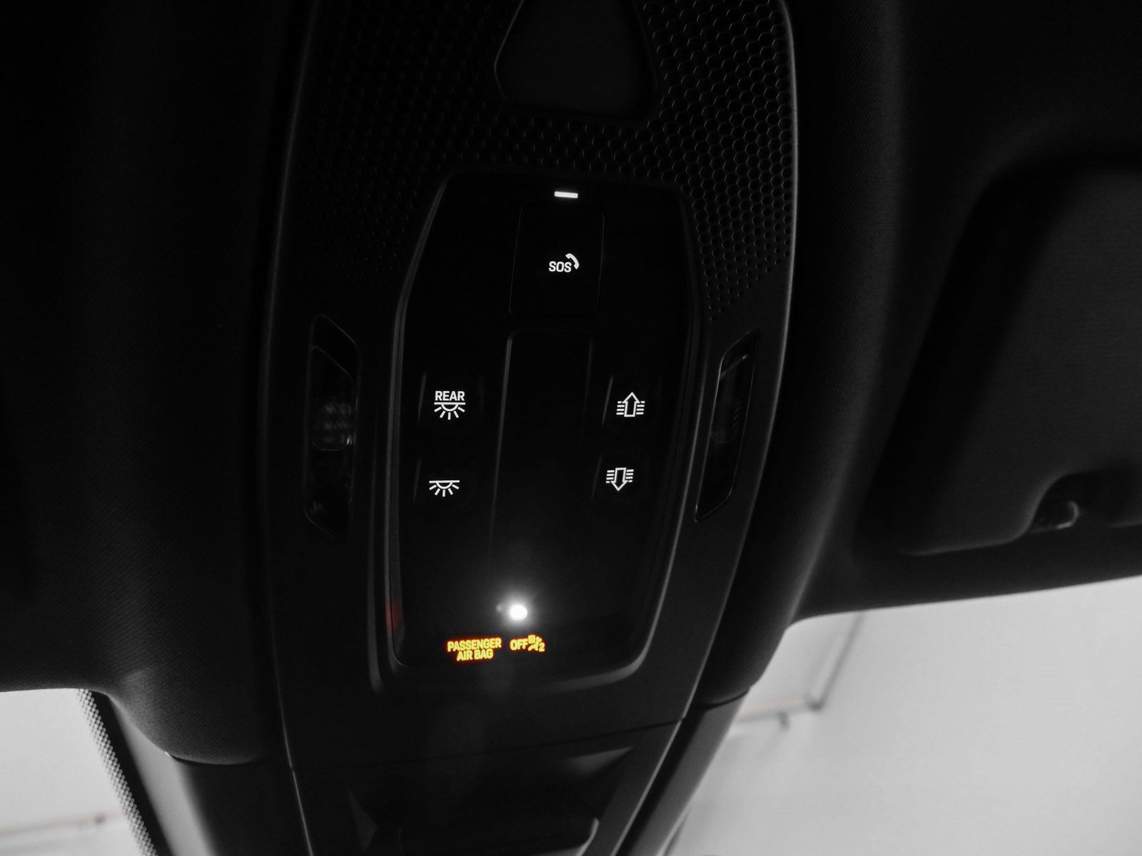 Used 2025 Porsche Cayenne Coupe image 44