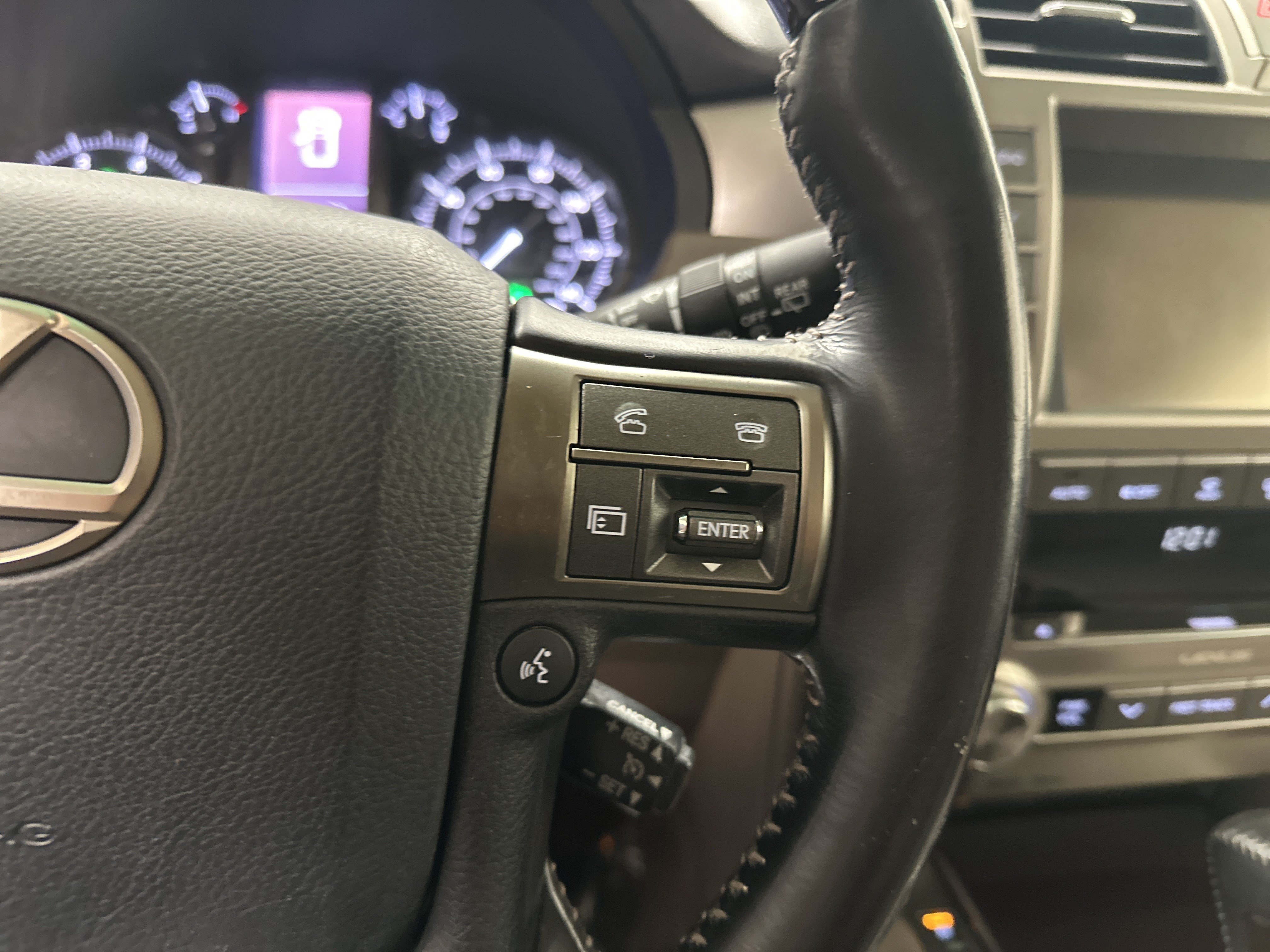 Used 2016 Lexus GX 460 w/ Premium Package AWD/4WD image 20