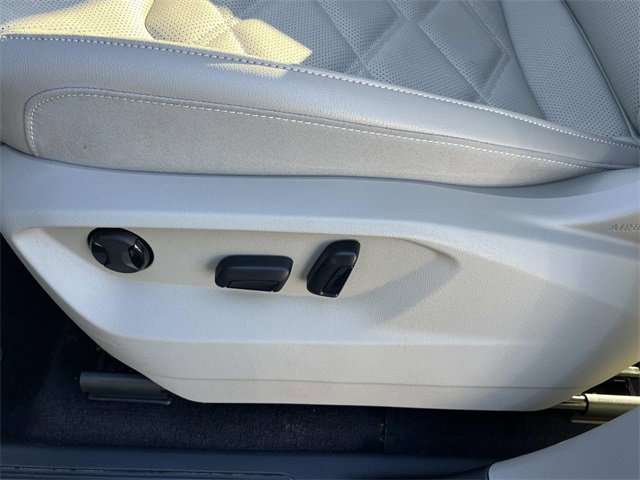 Used 2024 Volkswagen Atlas SE image 28