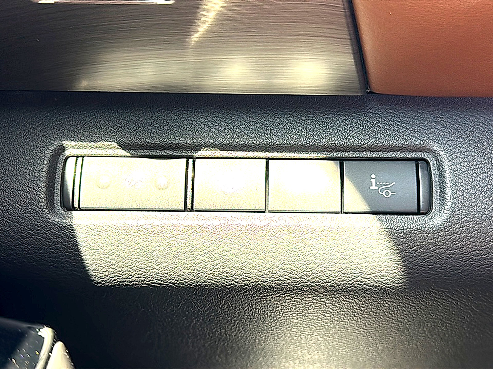 Used 2022 Nissan Pathfinder Platinum w/ Cargo Package AWD/4WD image 40