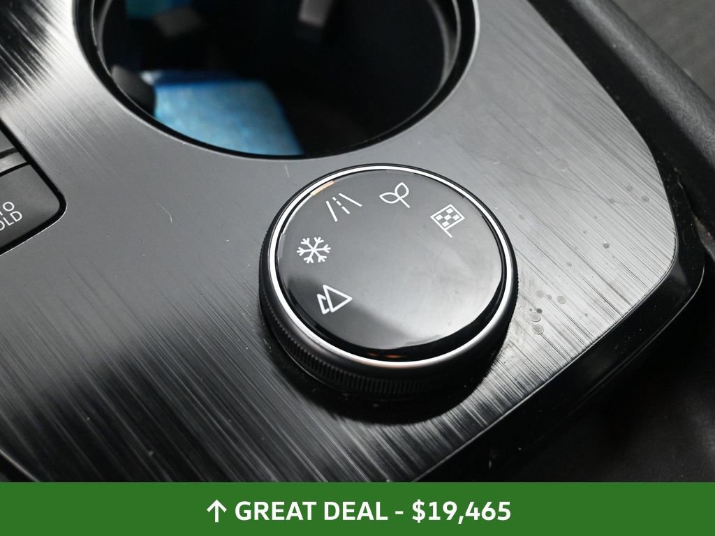 Used 2023 Nissan Rogue SV image 33