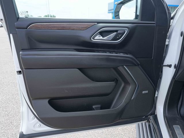 Used 2021 Chevrolet Suburban High Country AWD/4WD image 27