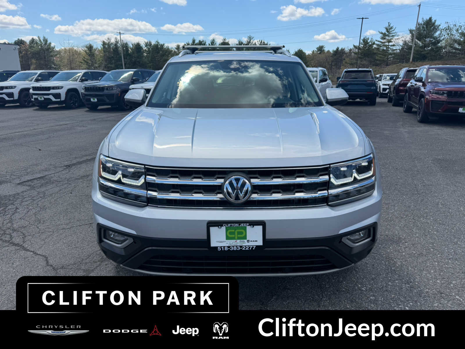 Used 2018 Volkswagen Atlas SEL AWD/4WD image 2