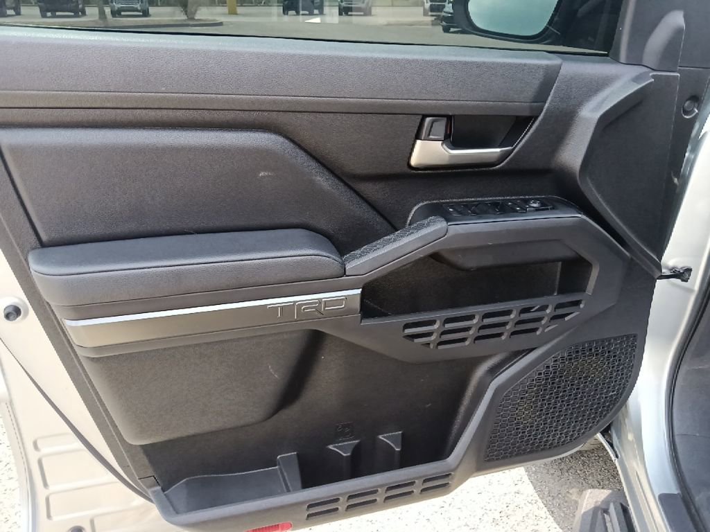 Used 2024 Toyota Tacoma TRD Sport image 11