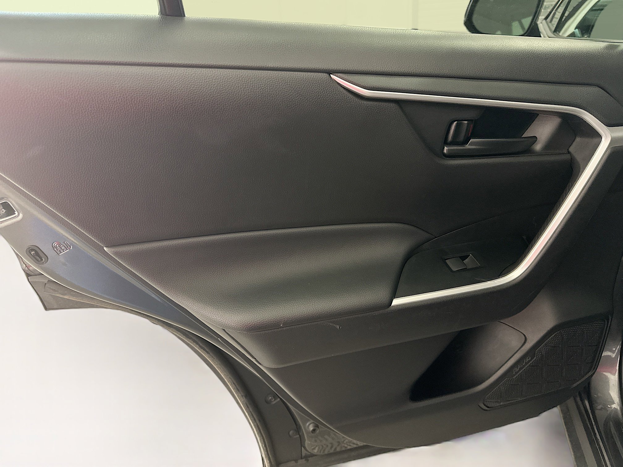 Used 2024 Toyota RAV4 LE image 27