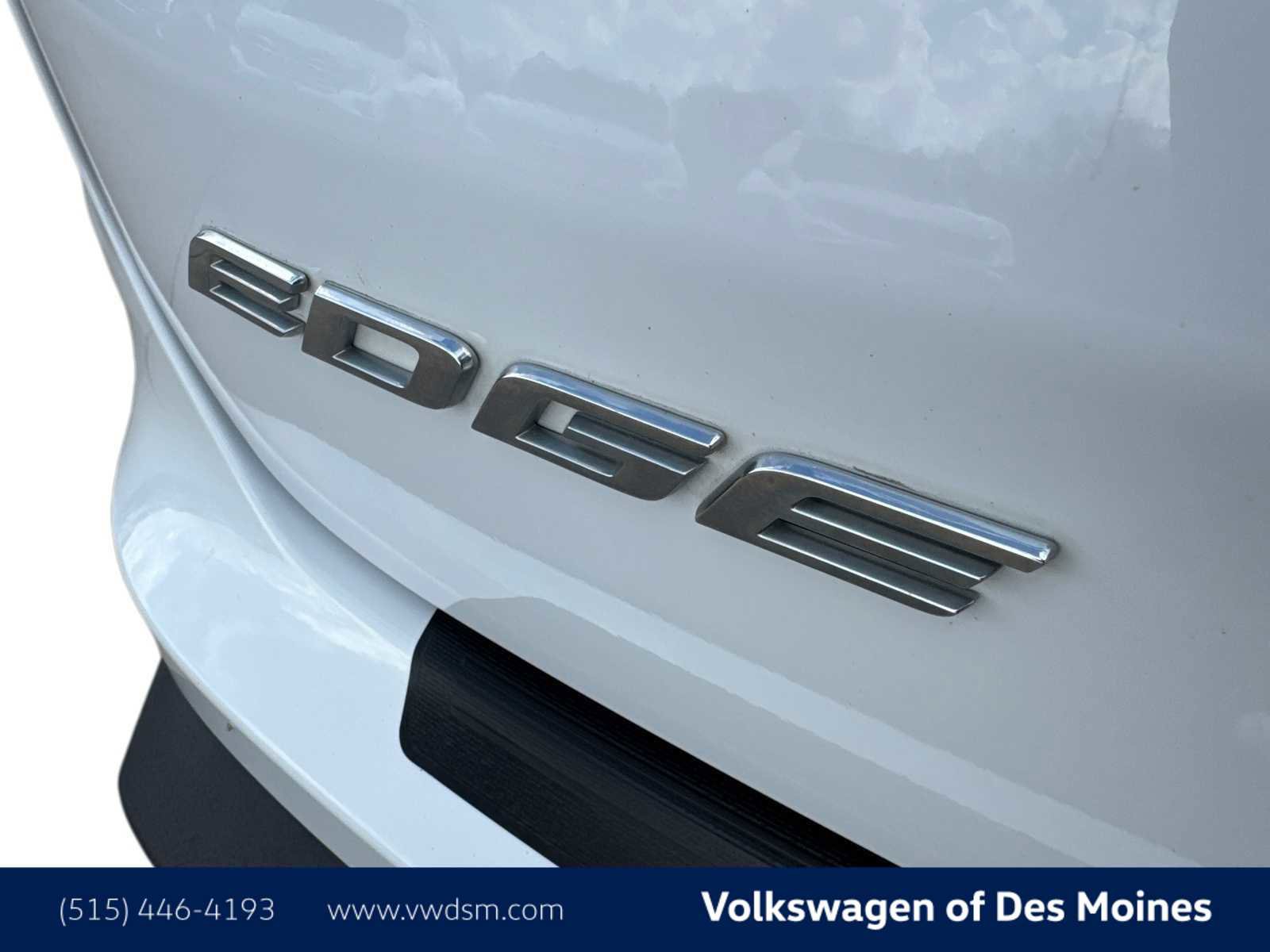 Used 2020 Ford Edge SE image 6