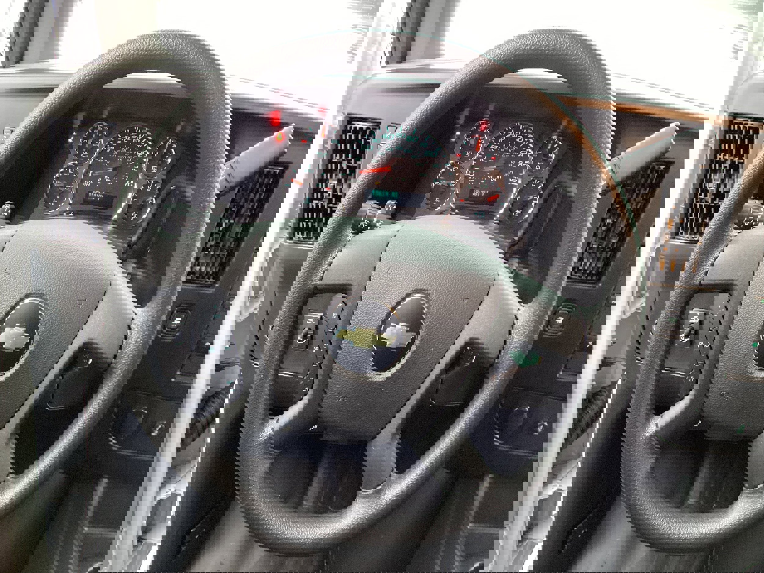 Used 2024 Chevrolet Express 2500 Work Van w/ Driver Convenience Package image 17