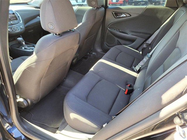 Used 2025 Chevrolet Malibu LS image 3