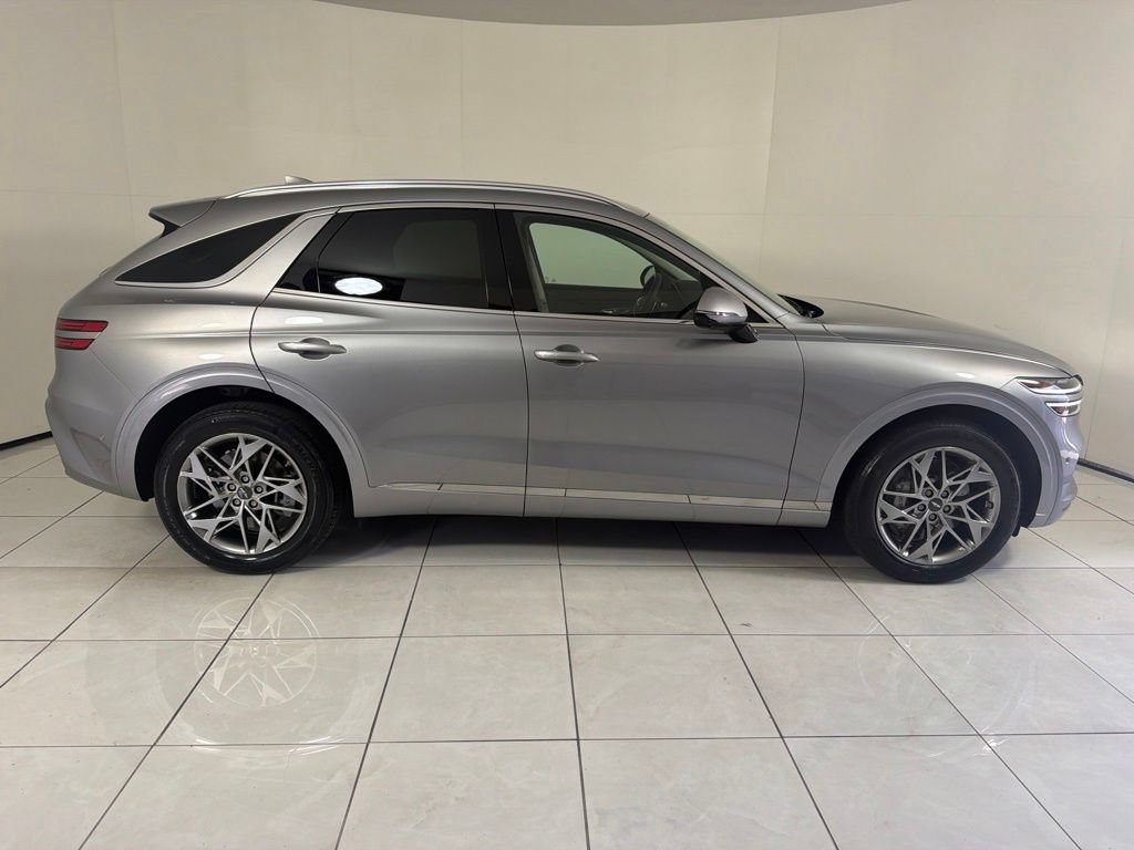 Used 2023 Genesis GV70 2.5T w/ Advanced Package AWD/4WD image 4