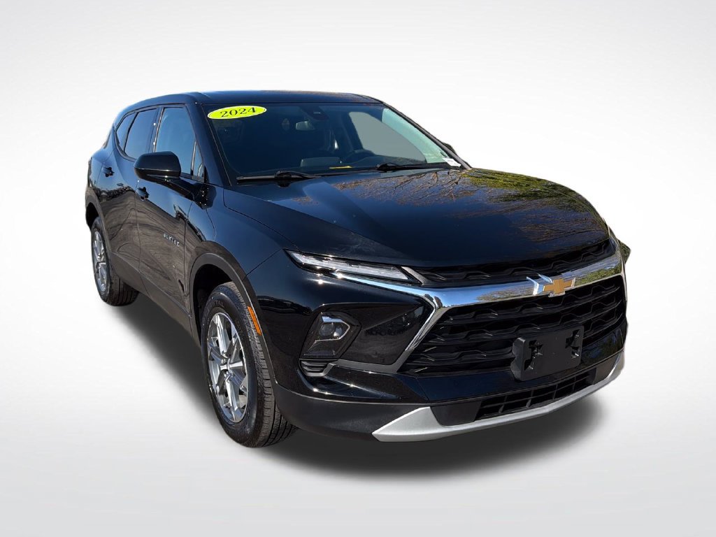 Used 2024 Chevrolet Blazer LT w/ Convenience Package FWD image 8