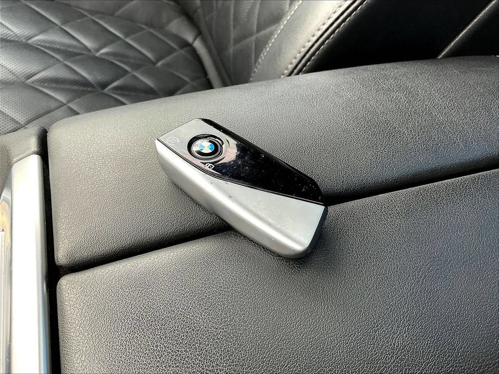 Used 2023 BMW X7 xDrive40i AWD/4WD image 36