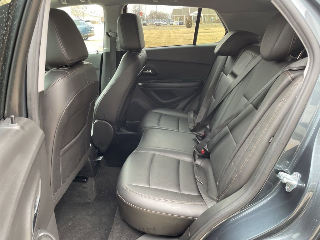 Used 2022 Chevrolet Trax LT w/ Premium Seat Package image 10