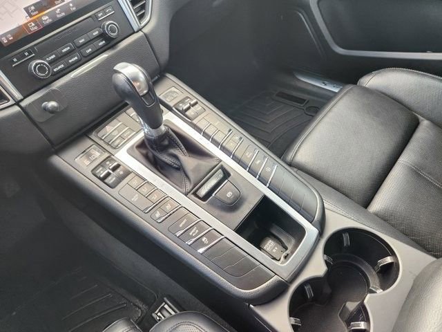 Used 2017 Porsche Macan S image 18