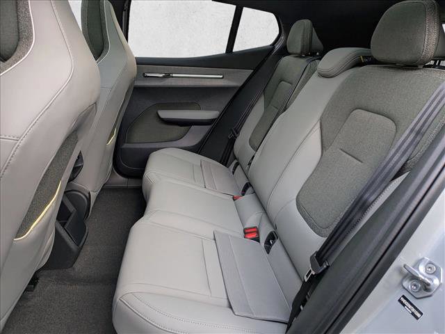 New 2026 Volvo EX30 Plus w/ Protection Package Premier image 16