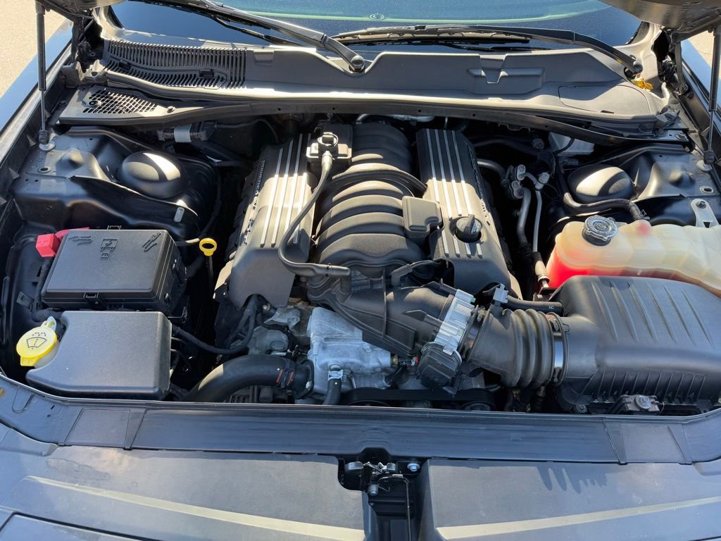 Used 2019 Dodge Challenger R/T Scat Pack w/ Stars & Stripes Edition image 8