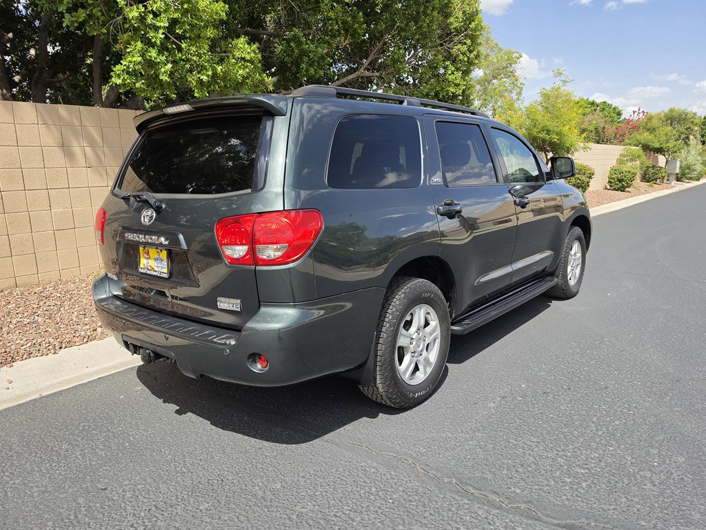Used 2008 Toyota Sequoia SR5 AWD/4WD image 3