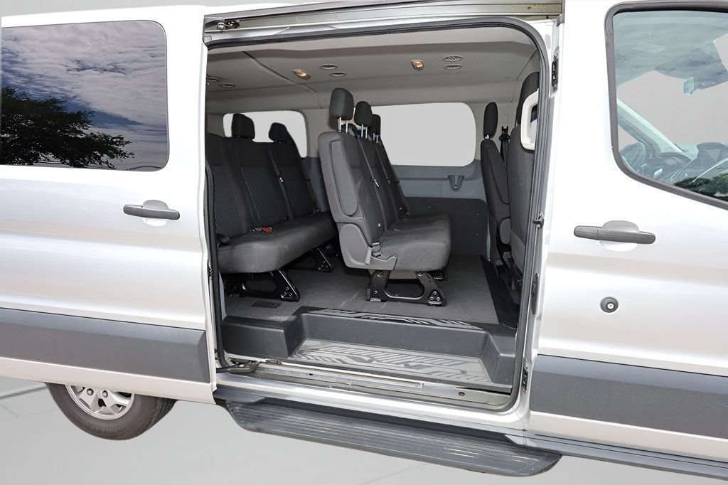 Used 2016 Ford Transit 150 XLT RWD image 11