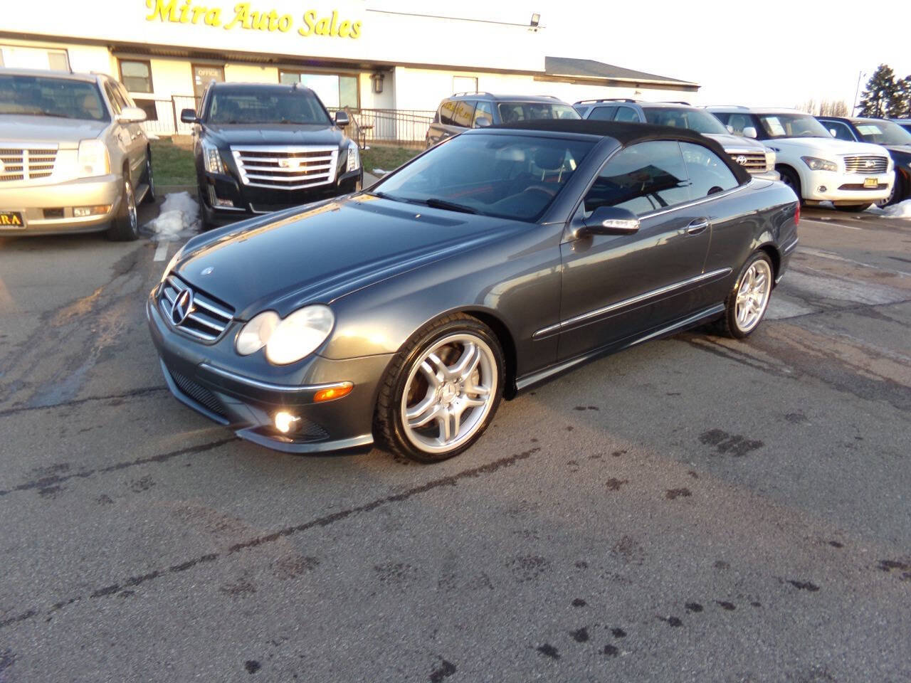 Used 2009 Mercedes-Benz CLK 550 Cabriolet w/ Premium I Pkg image 44