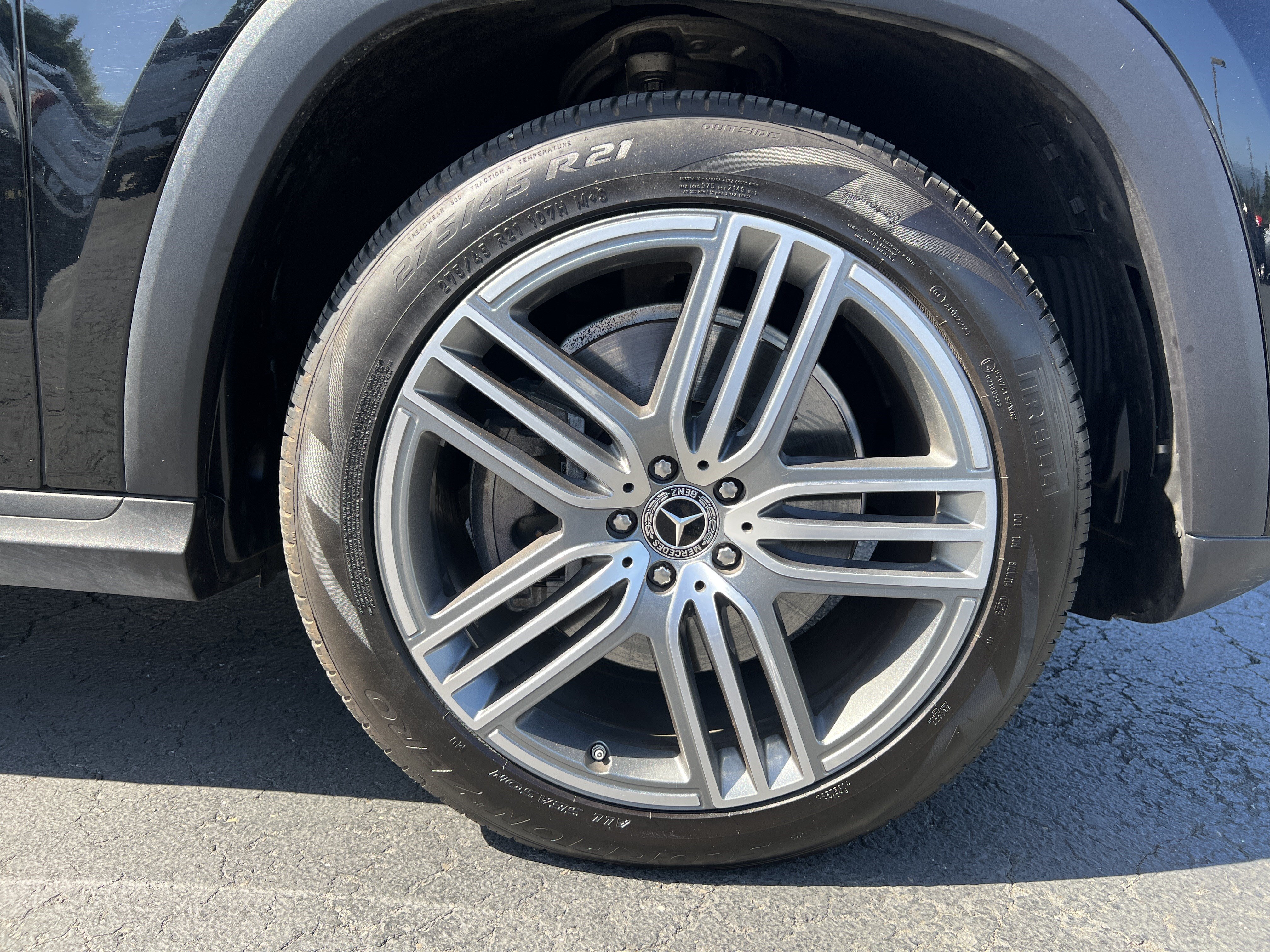 Used 2025 Mercedes-Benz GLS 450 4MATIC image 11