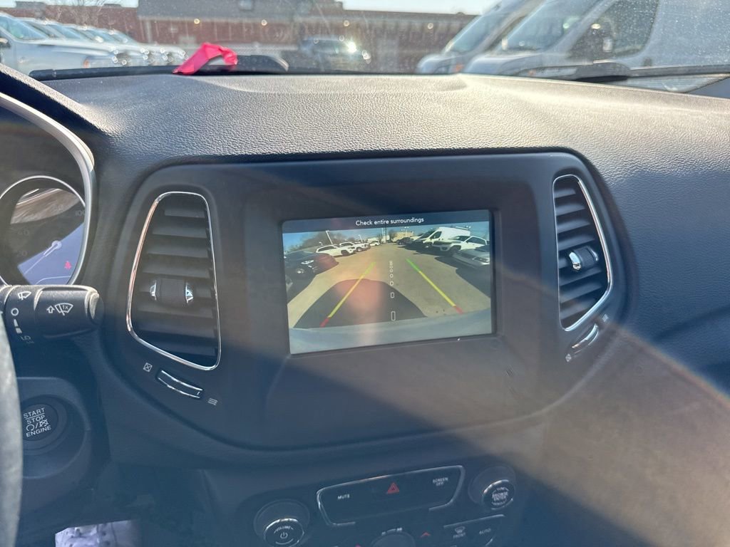 Used 2020 Jeep Compass Latitude w/ Cold Weather Group image 13