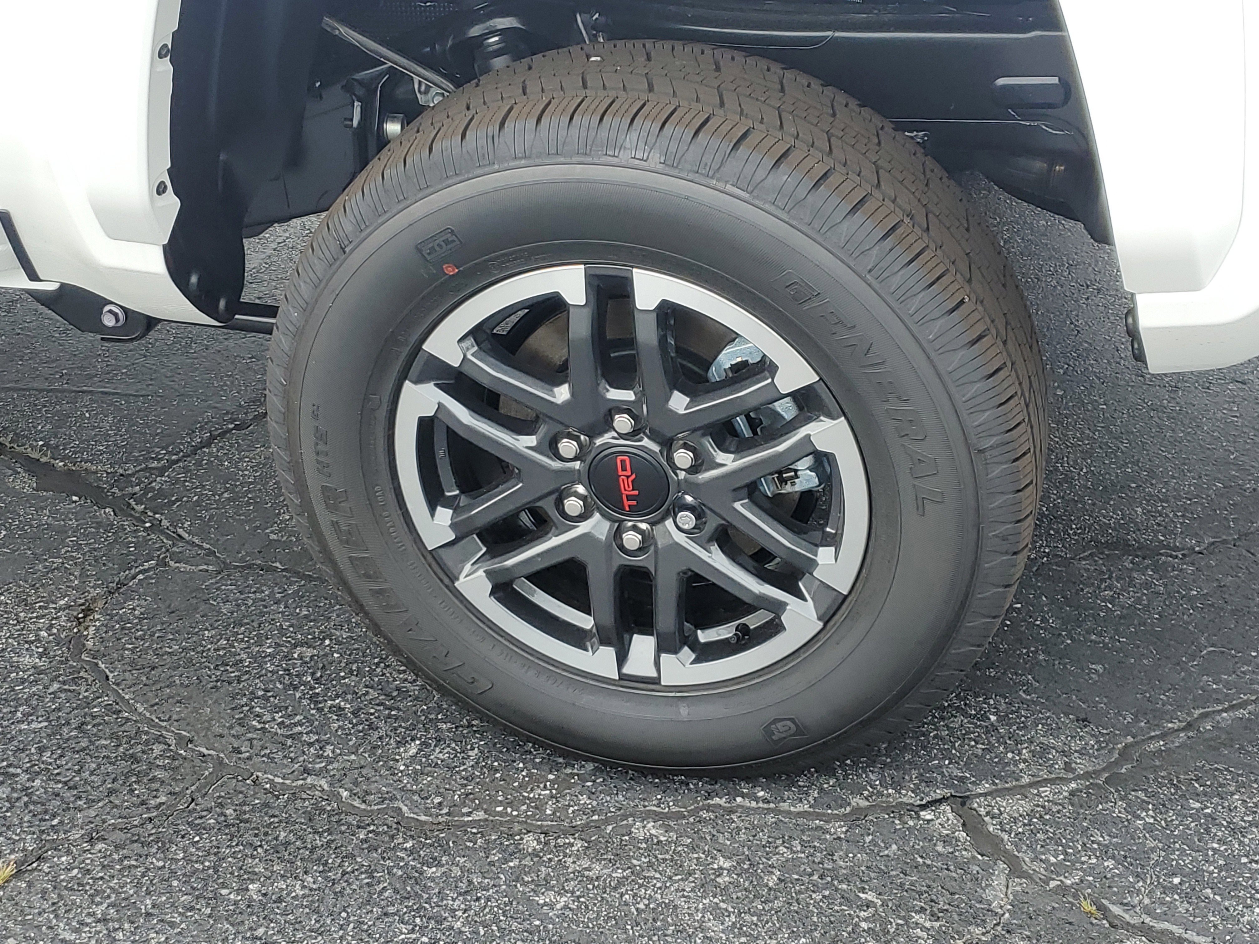 Certified 2025 Toyota Tacoma TRD Sport image 8