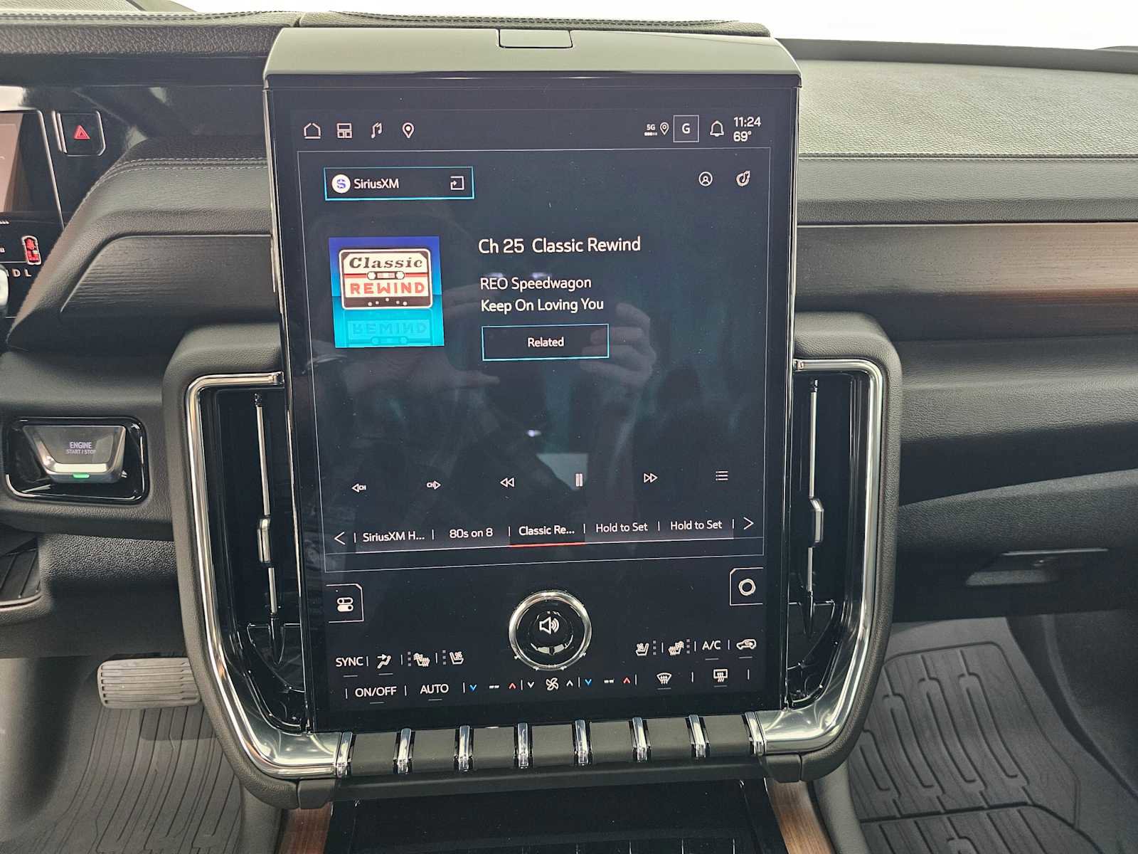 New 2026 GMC Yukon Denali AWD/4WD image 28