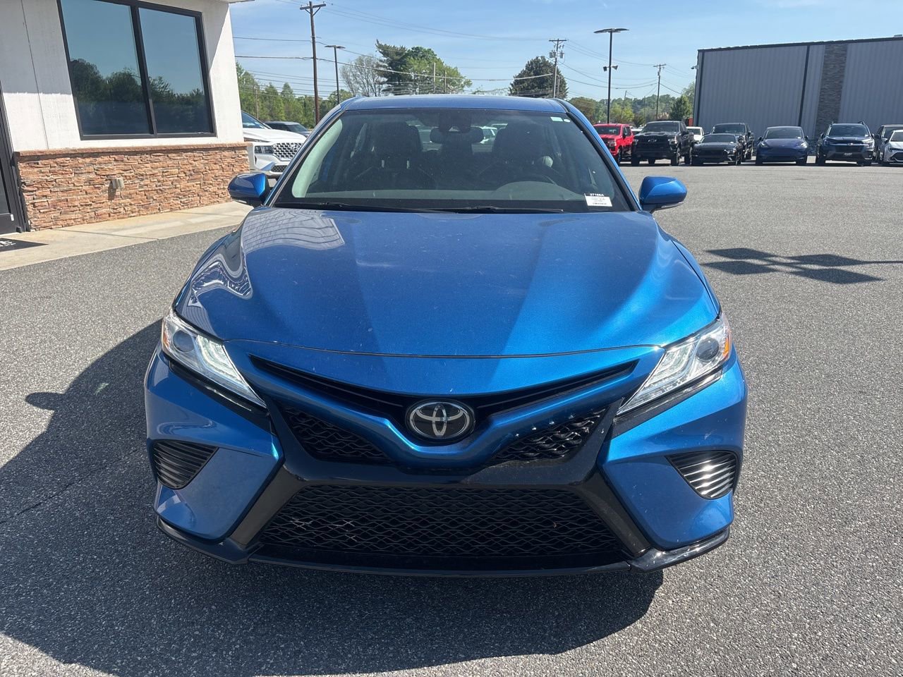 Used 2020 Toyota Camry XSE image 10